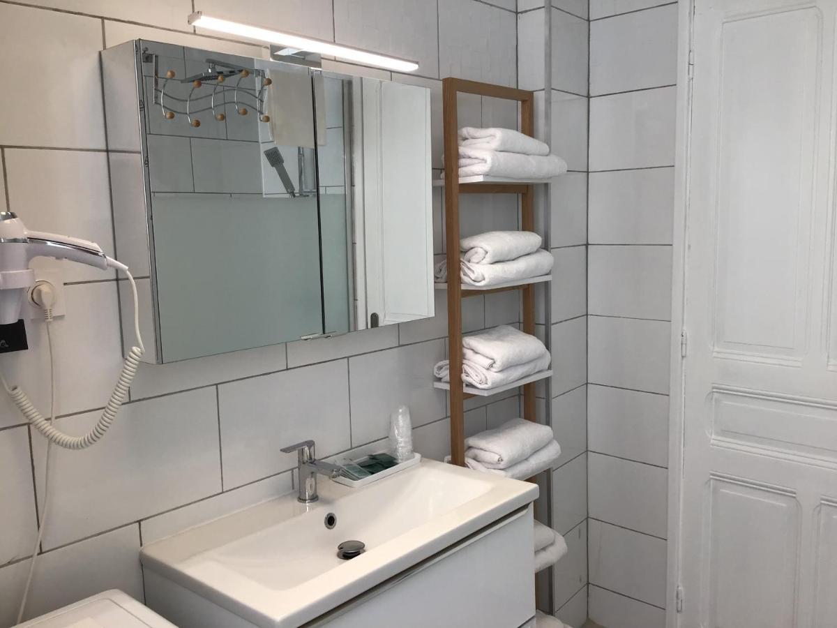 Appartement Lumea 80 M2 Climatise Parking Proche Sanctuaires Lourdes Kültér fotó